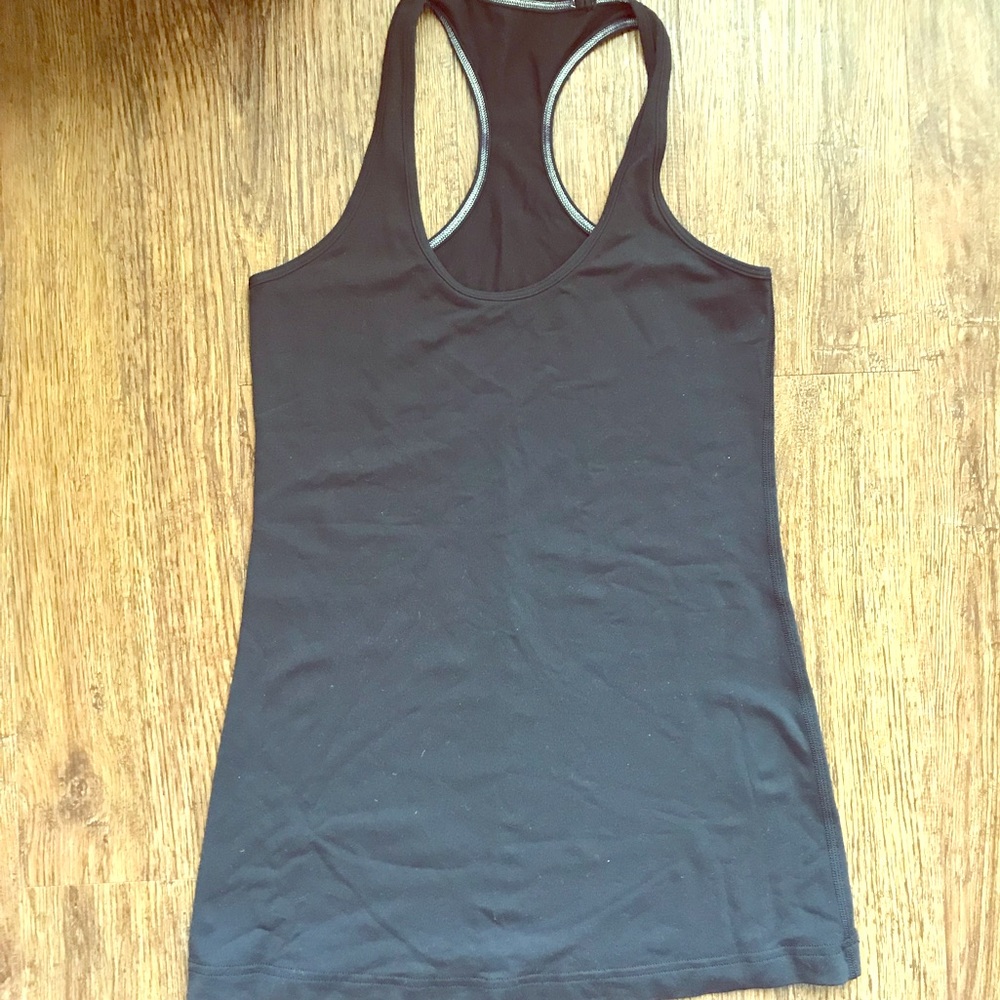 Lululemon Cool Racerback Size 6, Black. Worn once.
